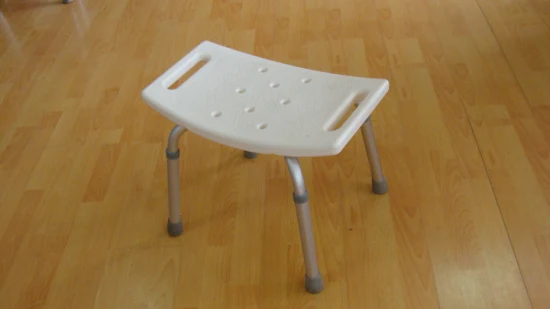 折りたたみ調節可能な障害者自動バスチェア本体機器ノンスリップアルミ折りたたみシャワーチェア高齢者用